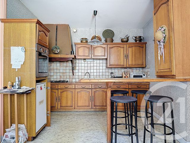 Appartement T5 à vendre - 5 pièces - 113.8 m2 - BORDEAUX - 33 - AQUITAINE - Century 21 Etude Saint-Seurin