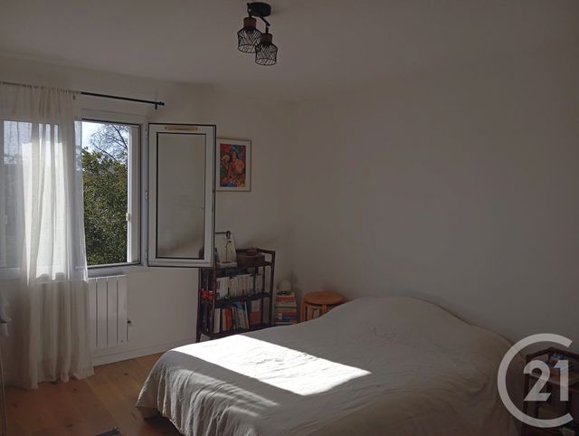 Appartement T2 à louer - 2 pièces - 45.63 m2 - BORDEAUX - 33 - AQUITAINE - Century 21 Etude Saint-Seurin