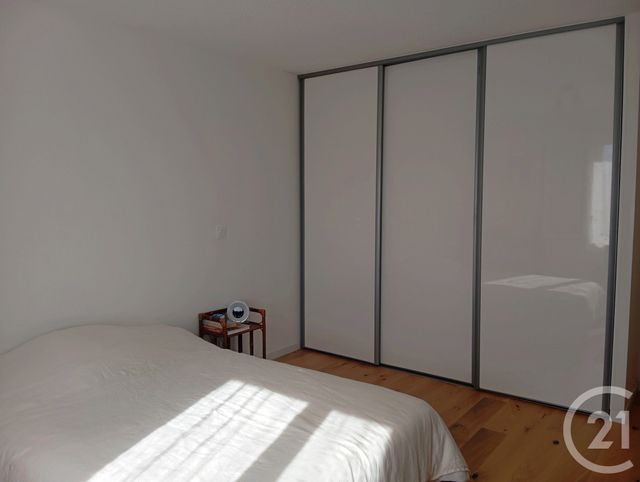 Appartement T2 à louer - 2 pièces - 45.63 m2 - BORDEAUX - 33 - AQUITAINE - Century 21 Etude Saint-Seurin