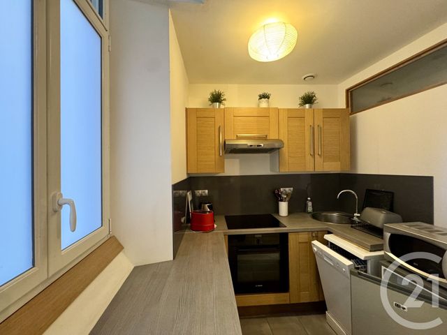 Appartement F1 à louer - 1 pièce - 35.0 m2 - BORDEAUX - 33 - AQUITAINE - Century 21 Etude Saint-Seurin