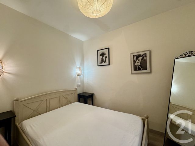 Appartement F1 à louer - 1 pièce - 35.0 m2 - BORDEAUX - 33 - AQUITAINE - Century 21 Etude Saint-Seurin