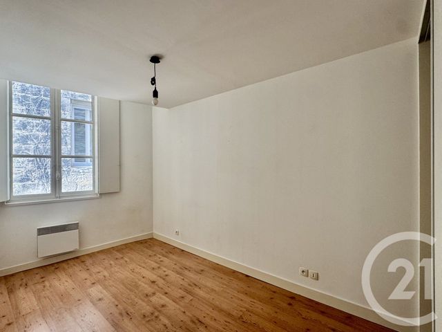 Appartement T3 à louer - 3 pièces - 68.77 m2 - BORDEAUX - 33 - AQUITAINE - Century 21 Etude Saint-Seurin