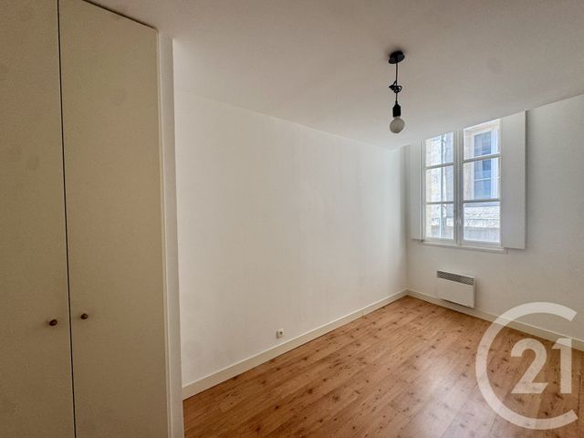 Appartement T3 à louer - 3 pièces - 68.77 m2 - BORDEAUX - 33 - AQUITAINE - Century 21 Etude Saint-Seurin
