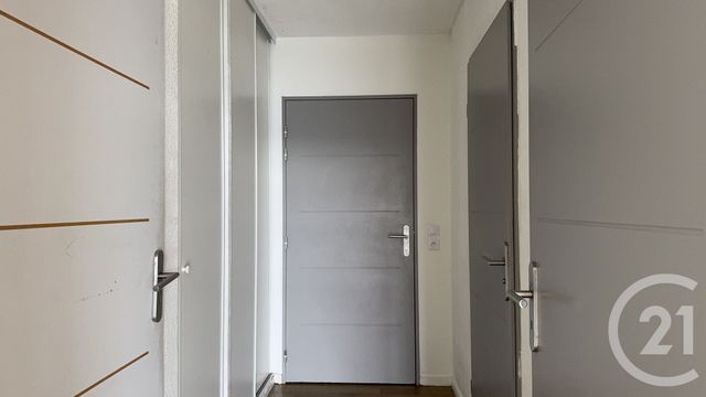 Appartement T2 à louer - 2 pièces - 38.97 m2 - LORMONT - 33 - AQUITAINE - Century 21 Etude Saint-Seurin