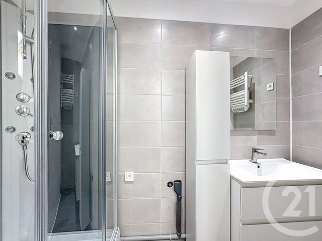 Appartement Studio à vendre - 1 pièce - 26.94 m2 - BORDEAUX - 33 - AQUITAINE - Century 21 Etude Saint-Seurin