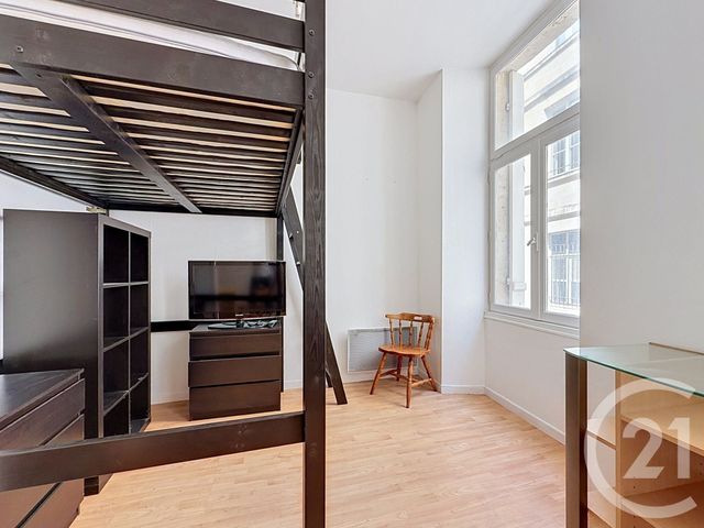Appartement Studio à vendre - 1 pièce - 27.0 m2 - BORDEAUX - 33 - AQUITAINE - Century 21 Etude Saint-Seurin