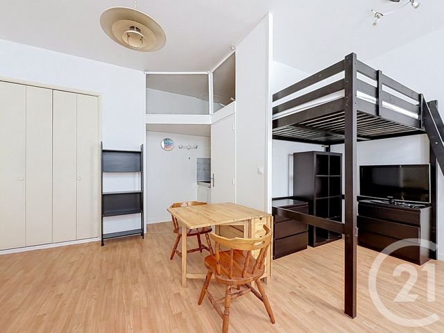 Appartement Studio à vendre - 1 pièce - 27.0 m2 - BORDEAUX - 33 - AQUITAINE - Century 21 Etude Saint-Seurin