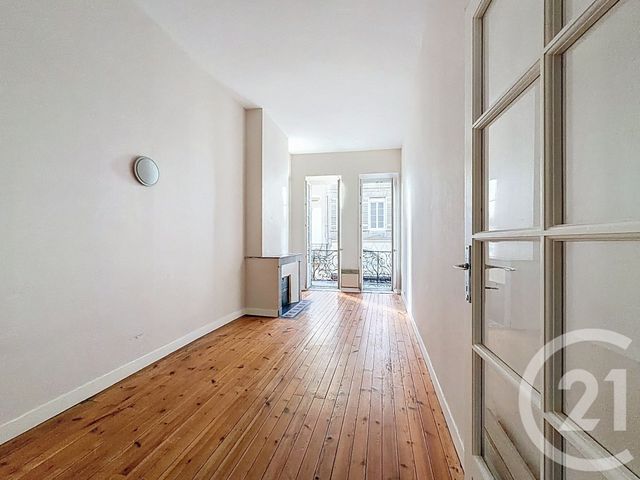 Appartement T2 à vendre - 2 pièces - 37.0 m2 - BORDEAUX - 33 - AQUITAINE - Century 21 Etude Saint-Seurin