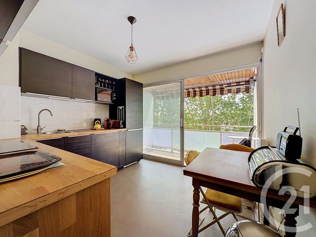 Appartement T2 à vendre - 2 pièces - 54.0 m2 - BORDEAUX - 33 - AQUITAINE - Century 21 Etude Saint-Seurin