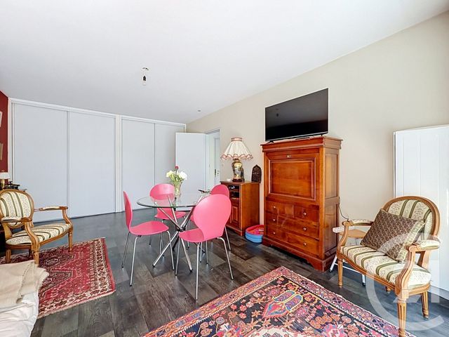 Appartement T2 à vendre - 2 pièces - 54.0 m2 - BORDEAUX - 33 - AQUITAINE - Century 21 Etude Saint-Seurin