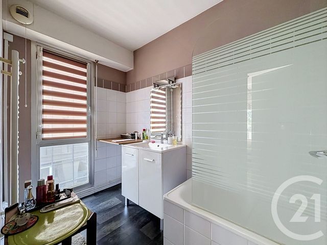 Appartement T2 à vendre - 2 pièces - 54.0 m2 - BORDEAUX - 33 - AQUITAINE - Century 21 Etude Saint-Seurin