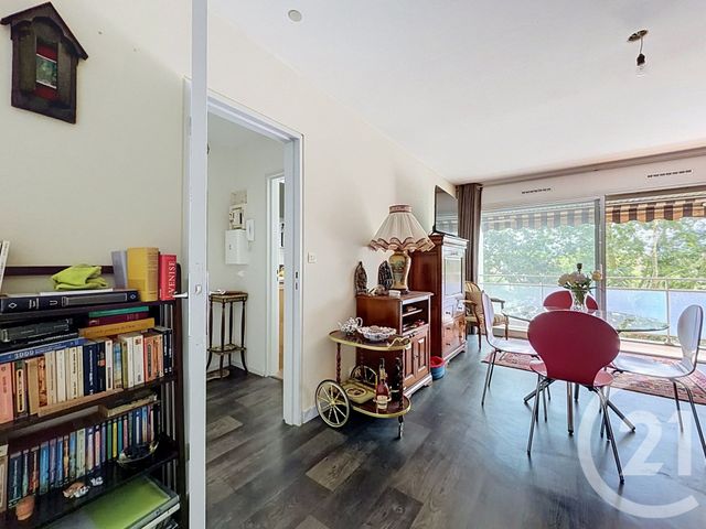 Appartement T2 à vendre - 2 pièces - 54.0 m2 - BORDEAUX - 33 - AQUITAINE - Century 21 Etude Saint-Seurin