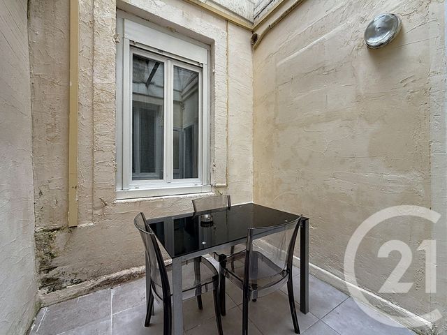 Appartement Studio à vendre - 1 pièce - 26.94 m2 - BORDEAUX - 33 - AQUITAINE - Century 21 Etude Saint-Seurin