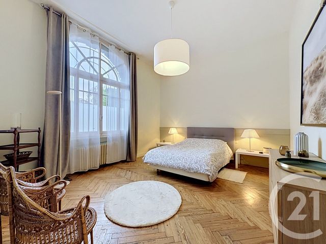 Appartement à louer - 2 pièces - 68.47 m2 - BORDEAUX - 33 - AQUITAINE - Century 21 Etude Saint-Seurin