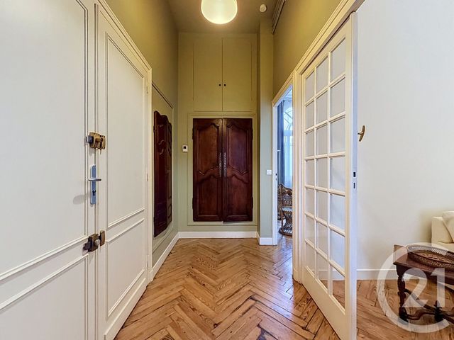 Appartement à louer - 2 pièces - 68.47 m2 - BORDEAUX - 33 - AQUITAINE - Century 21 Etude Saint-Seurin