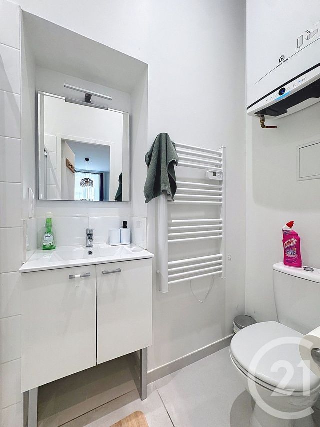 Appartement Studio à louer - 1 pièce - 20.0 m2 - BORDEAUX - 33 - AQUITAINE - Century 21 Etude Saint-Seurin