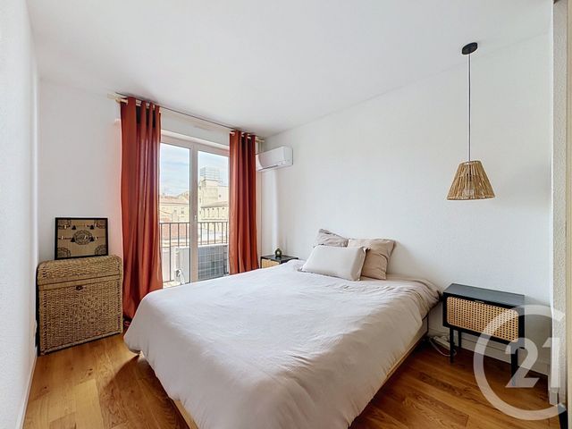 Appartement T3 à vendre - 3 pièces - 77.13 m2 - BORDEAUX - 33 - AQUITAINE - Century 21 Etude Saint-Seurin