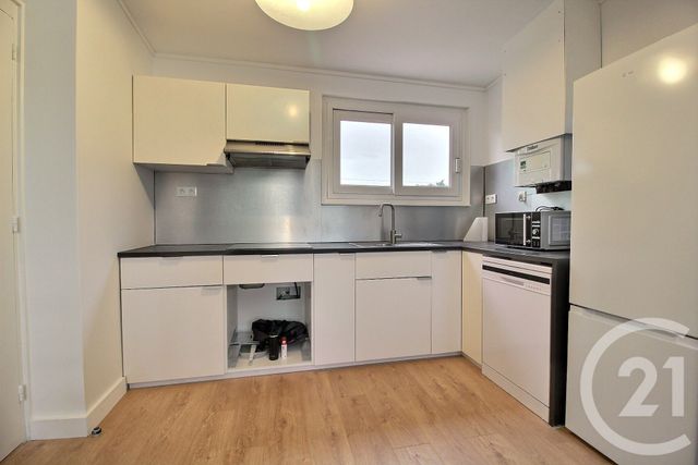 Appartement à louer - 4 pièces - 67.56 m2 - PESSAC - 33 - AQUITAINE - Century 21 Etude Saint-Seurin
