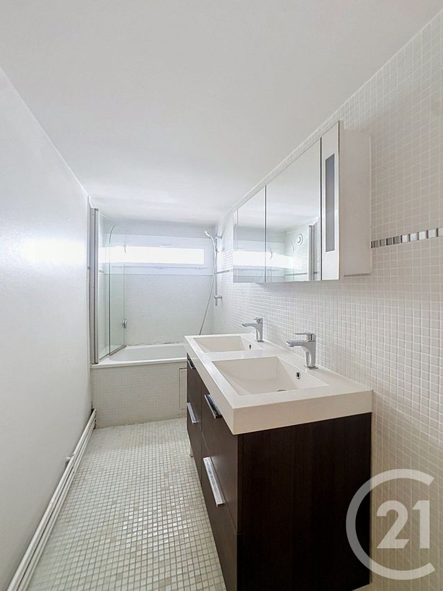 Appartement T2 à louer - 2 pièces - 58.62 m2 - BORDEAUX - 33 - AQUITAINE - Century 21 Etude Saint-Seurin