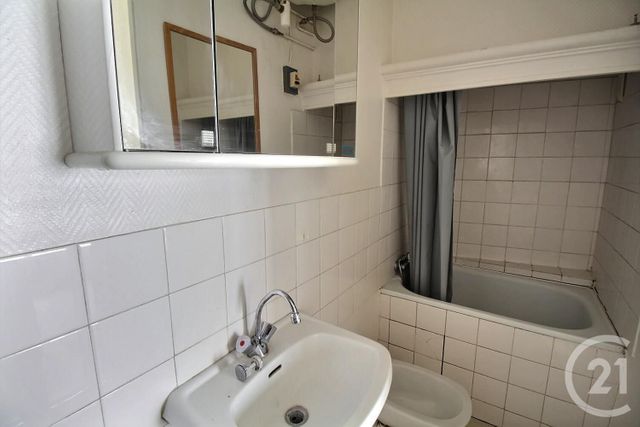 Appartement Studio à louer - 1 pièce - 18.79 m2 - BORDEAUX - 33 - AQUITAINE - Century 21 Etude Saint-Seurin