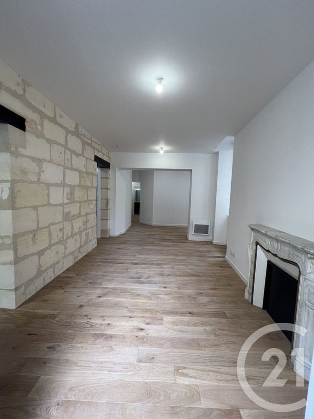 Appartement à louer - 3 pièces - 64.73 m2 - BORDEAUX - 33 - AQUITAINE - Century 21 Etude Saint-Seurin