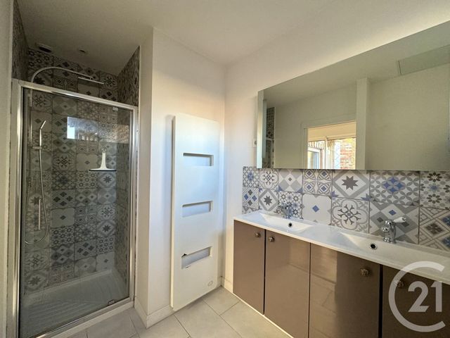 Appartement F4 à louer - 4 pièces - 84.05 m2 - BORDEAUX - 33 - AQUITAINE - Century 21 Etude Saint-Seurin