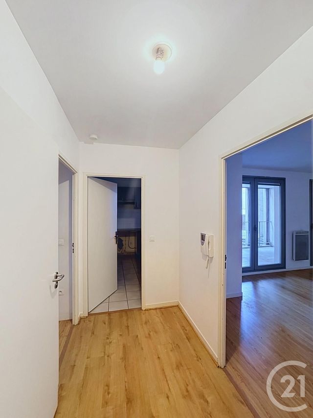 Appartement T3 à louer - 3 pièces - 68.02 m2 - BORDEAUX - 33 - AQUITAINE - Century 21 Etude Saint-Seurin