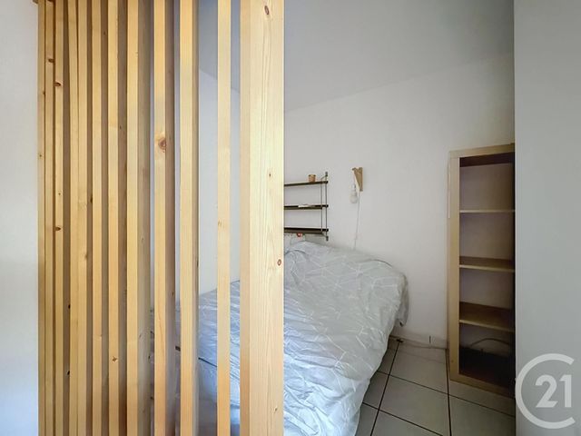 Appartement T1 à vendre - 1 pièce - 20.2 m2 - PESSAC - 33 - AQUITAINE - Century 21 Etude Saint-Seurin