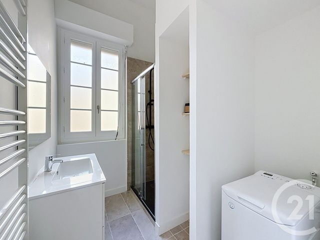 Appartement F2 bis à louer - 2 pièces - 54.67 m2 - BORDEAUX - 33 - AQUITAINE - Century 21 Etude Saint-Seurin