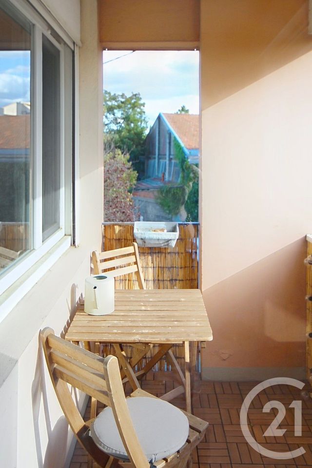 Appartement à louer - 4 pièces - 69.0 m2 - BORDEAUX - 33 - AQUITAINE - Century 21 Etude Saint-Seurin