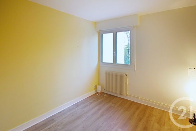 Appartement à louer - 4 pièces - 69.0 m2 - BORDEAUX - 33 - AQUITAINE - Century 21 Etude Saint-Seurin