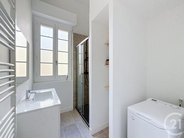 Appartement F2 bis à louer - 2 pièces - 55.17 m2 - BORDEAUX - 33 - AQUITAINE - Century 21 Etude Saint-Seurin