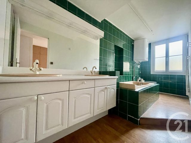 Appartement T4 à louer - 4 pièces - 95.45 m2 - BORDEAUX - 33 - AQUITAINE - Century 21 Etude Saint-Seurin