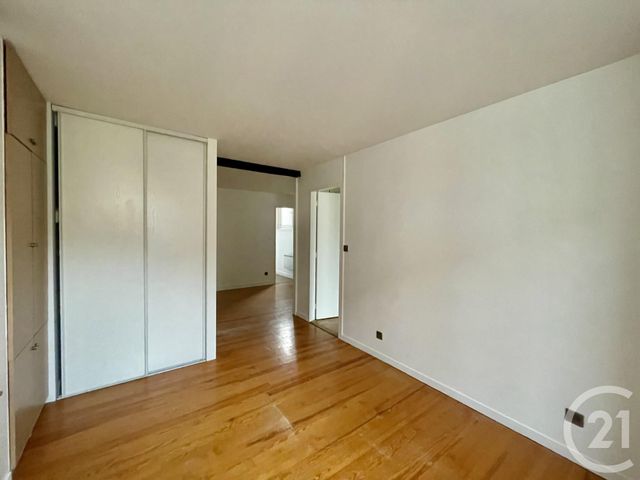 Appartement T4 à louer - 4 pièces - 95.45 m2 - BORDEAUX - 33 - AQUITAINE - Century 21 Etude Saint-Seurin