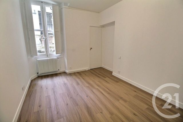 Appartement à louer - 3 pièces - 78.0 m2 - BORDEAUX - 33 - AQUITAINE - Century 21 Etude Saint-Seurin