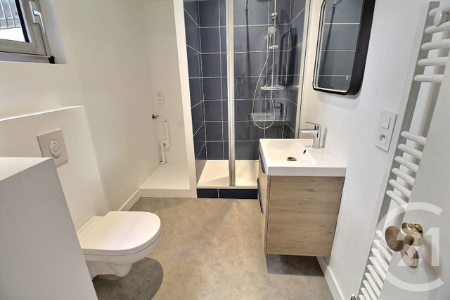 Appartement à louer - 3 pièces - 78.0 m2 - BORDEAUX - 33 - AQUITAINE - Century 21 Etude Saint-Seurin