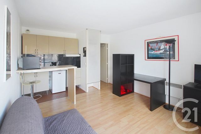 Appartement F1 à louer - 1 pièce - 24.0 m2 - BORDEAUX - 33 - AQUITAINE - Century 21 Etude Saint-Seurin