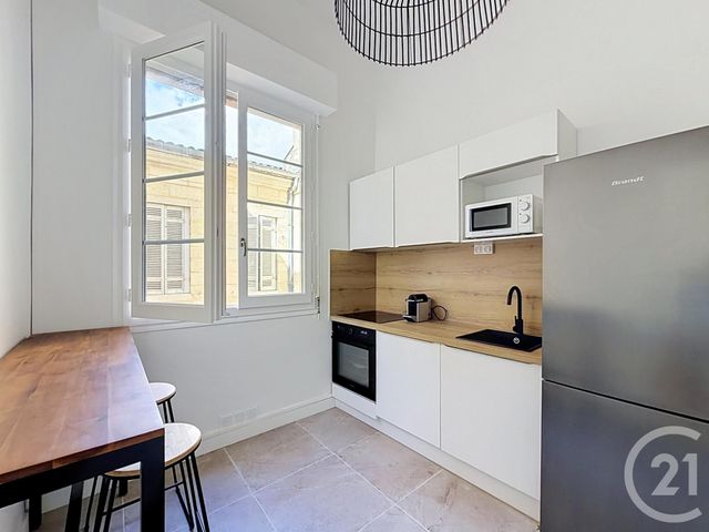 Appartement F2 bis à louer - 2 pièces - 55.17 m2 - BORDEAUX - 33 - AQUITAINE - Century 21 Etude Saint-Seurin