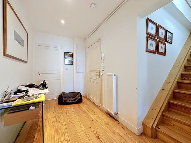 Appartement à louer - 5 pièces - 170.0 m2 - BORDEAUX - 33 - AQUITAINE - Century 21 Etude Saint-Seurin